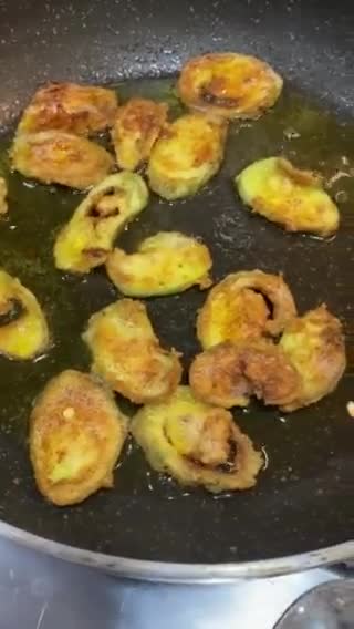 कुरकुरे परवल परवल का भजिया(kurkure parwal / parwal ki bhajiya recipe in hind) रेसिपी चरण 8 फोटो