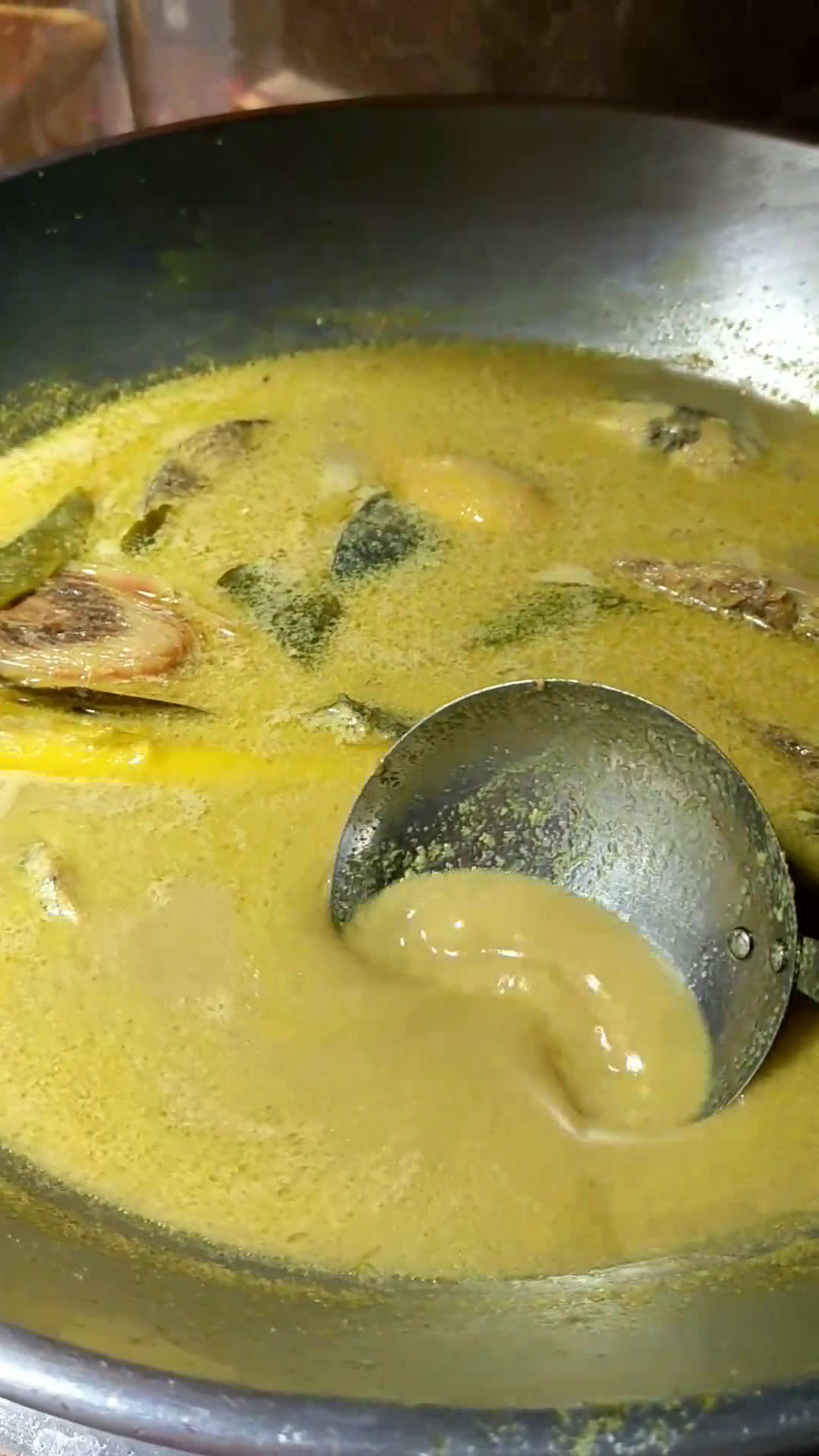 Foto langkah ke 3 dari resep Gulai ikan tongkol.