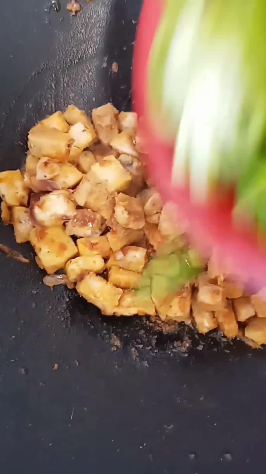 Foto langkah ke 3 dari resep Tumis Gembus Bunga Bawang.