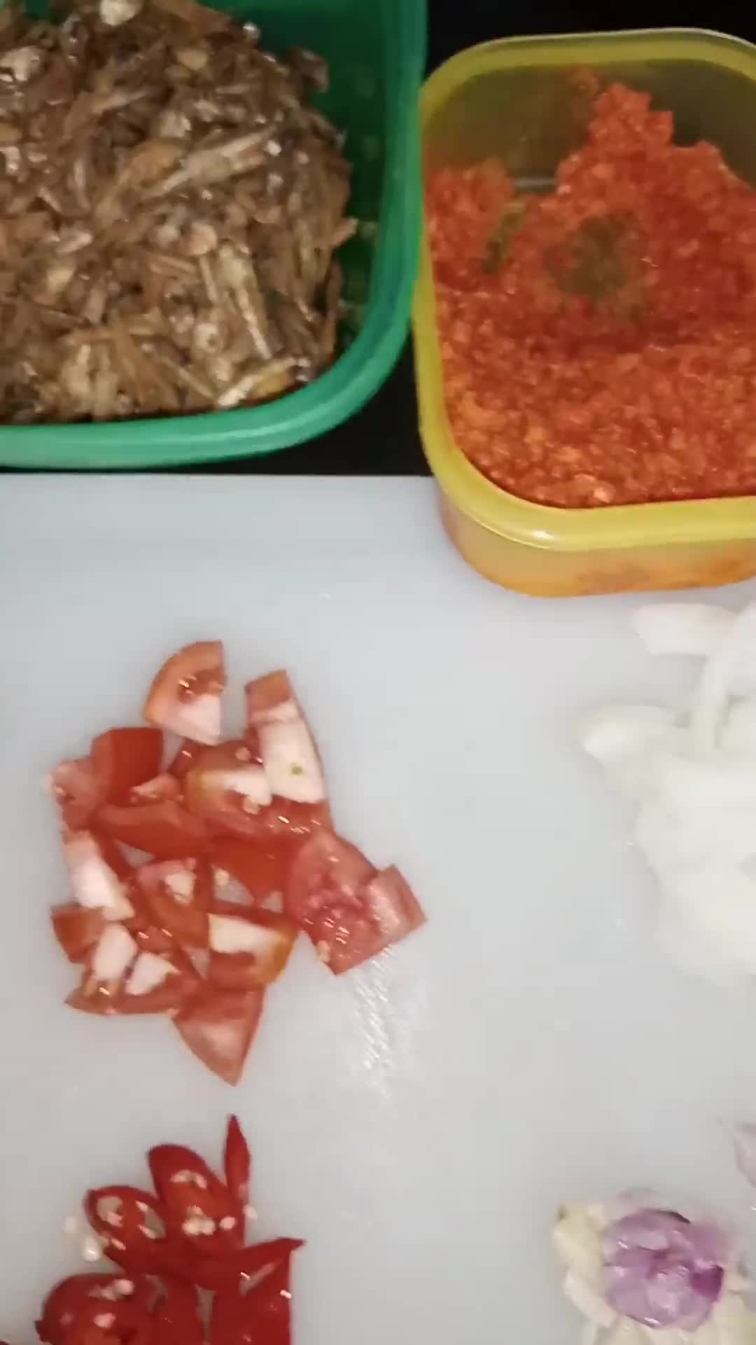 Foto langkah ke 1 dari resep Tumis Petai Teri Pedas.