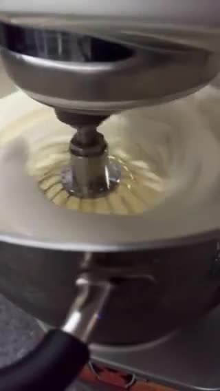 A picture of step 2 of Tartufo Tiramisù.
