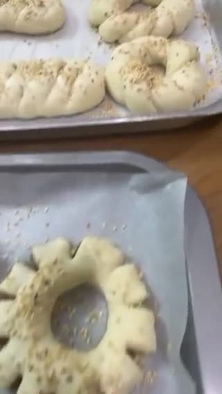 صورة لخطوة 1 من وصفة تشكيلة مخبوزات محشيه بالتمر