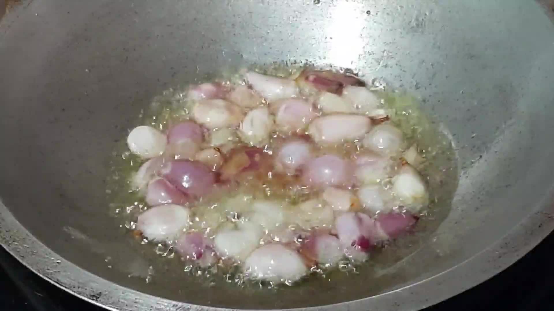 Foto langkah ke 1 dari resep Tumis Bawang Teri.