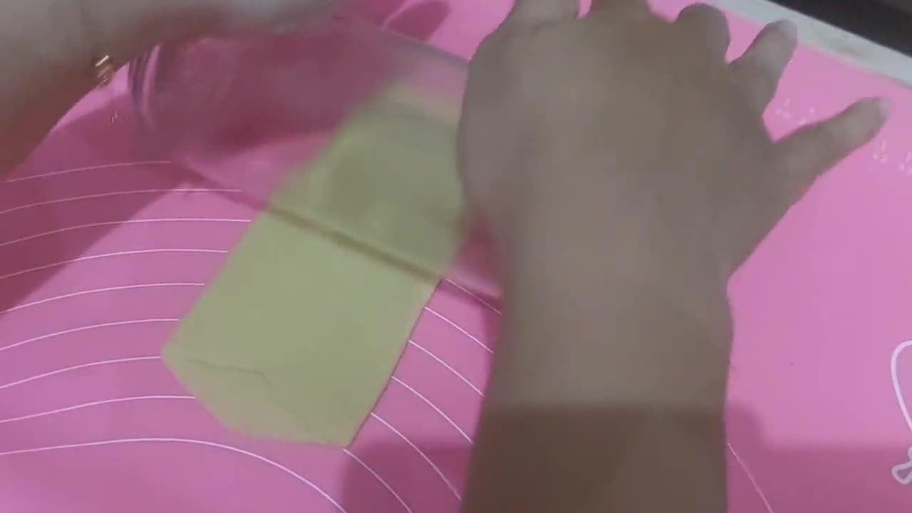 Foto langkah ke 8 dari resep Bolen Tanpa Korsvet.