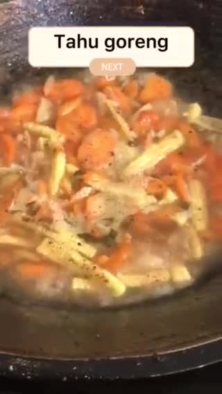 Foto langkah ke 3 dari resep Tumis wortel jagung muda.