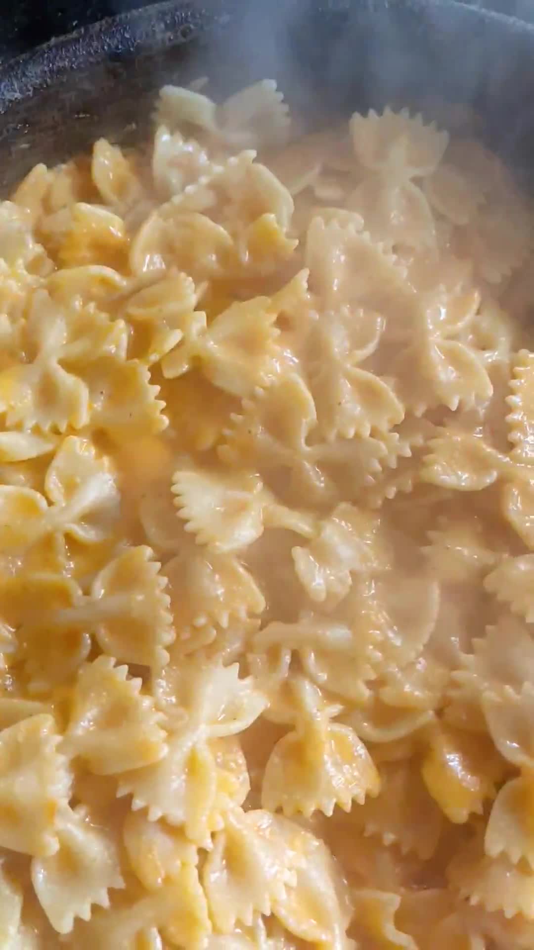 Foto del paso 7 de la receta: Farfalle veganas con salsa de tomate y curry