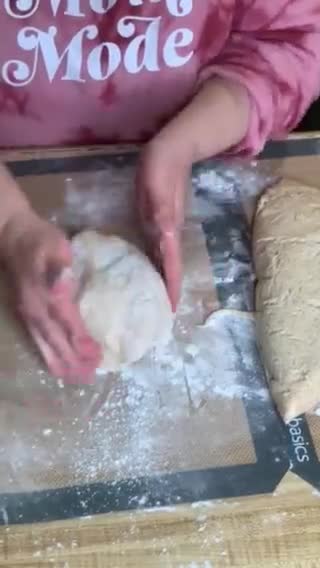 Foto del paso 1 de la receta: Pizza estilo chicago de queso