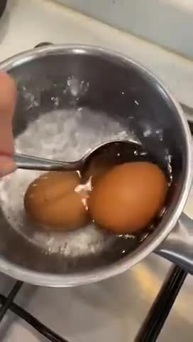 Foto del paso 2 de la receta: Como hacer un huevo poché