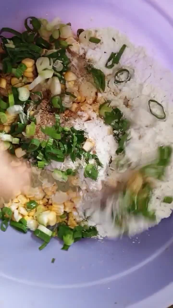 Foto langkah ke 3 dari resep Bakwan Jagung Moucup.