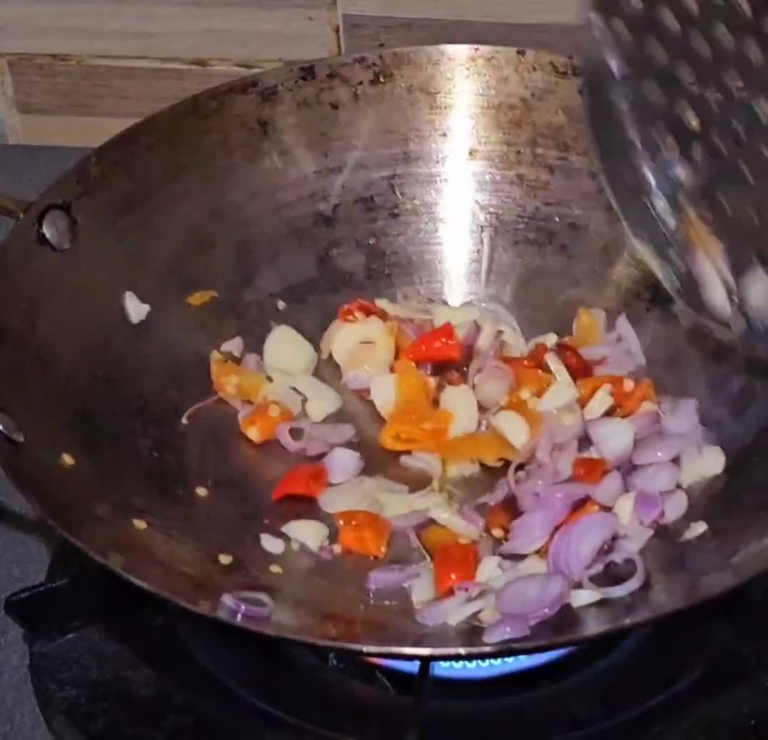 Foto langkah ke 2 dari resep Tahu Enoki Masak Kecap_Pedas Asam Manis.