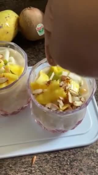 फलाहारी फ़्रूट कस्टर्ड (बिना दूध और कस्टर्ड पाउडर) (Falahari fruit custard recipe in hindi) रेसिपी चरण 6 फोटो