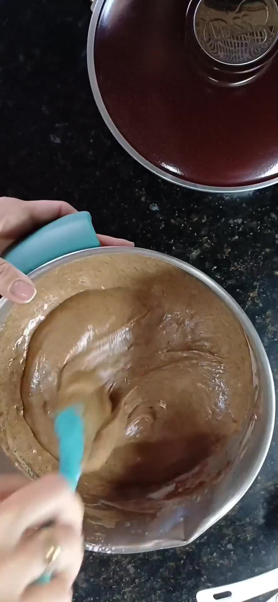 Foto del paso 1 de la receta: Torta de chocolate sin gluten. En cacerola Essen de 18 cm