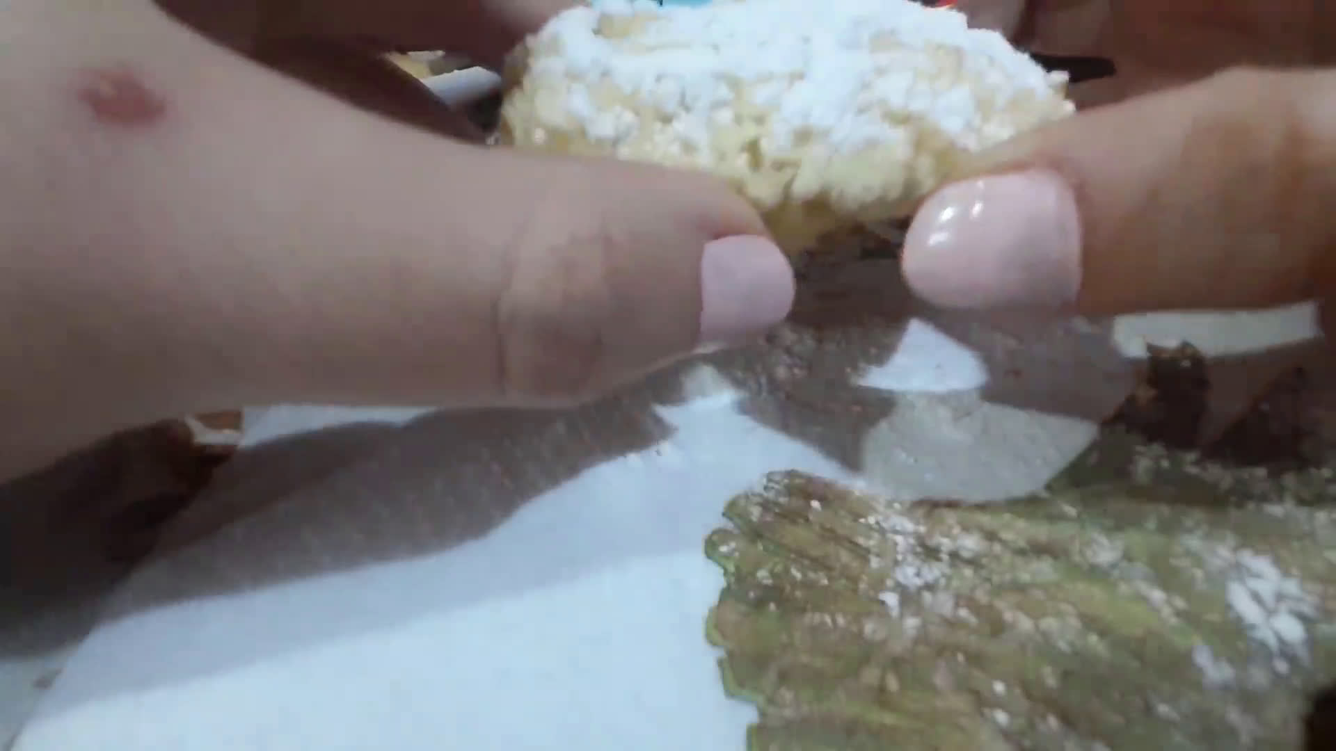 Foto del paso 3 de la receta: GALLETITAS EMILCE 🥰❤ Súper fácil y rápido de hacer 😎❤