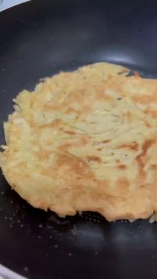 Gambar langkah 3 resipi 👩‍🍳Potato Pancakes ~Zemiakové Placky🇸🇰.