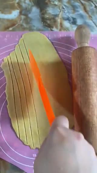Foto langkah ke 3 dari resep Pisang Molen.