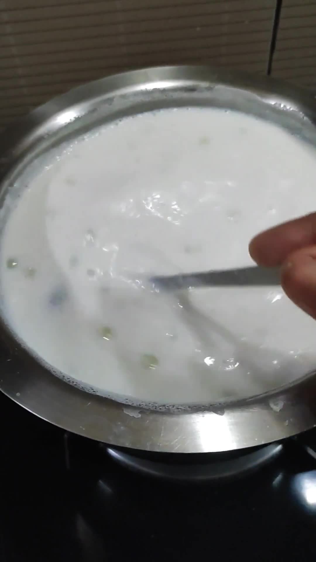 पिस्ता साबूदाना खीर (Pista Sabudana Kheer Recipe in Hindi) रेसिपी चरण 2 फोटो