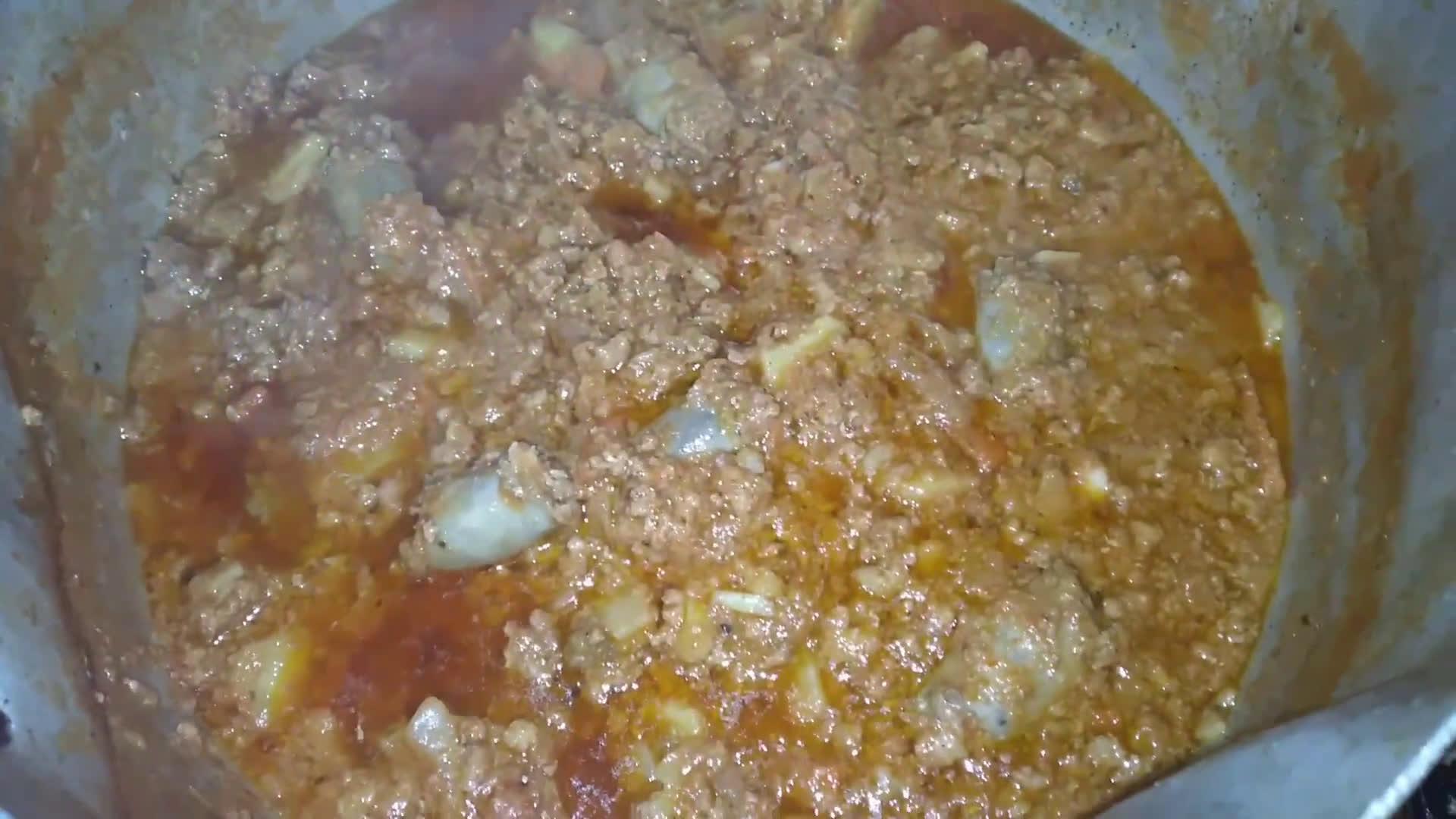 Foto del paso 2 de la receta: Chorizos a la pomarola!!🍅🍅