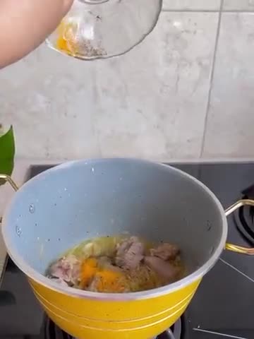 عکس مرحله 1 از دستور خورشت آلو مسما با گوشت