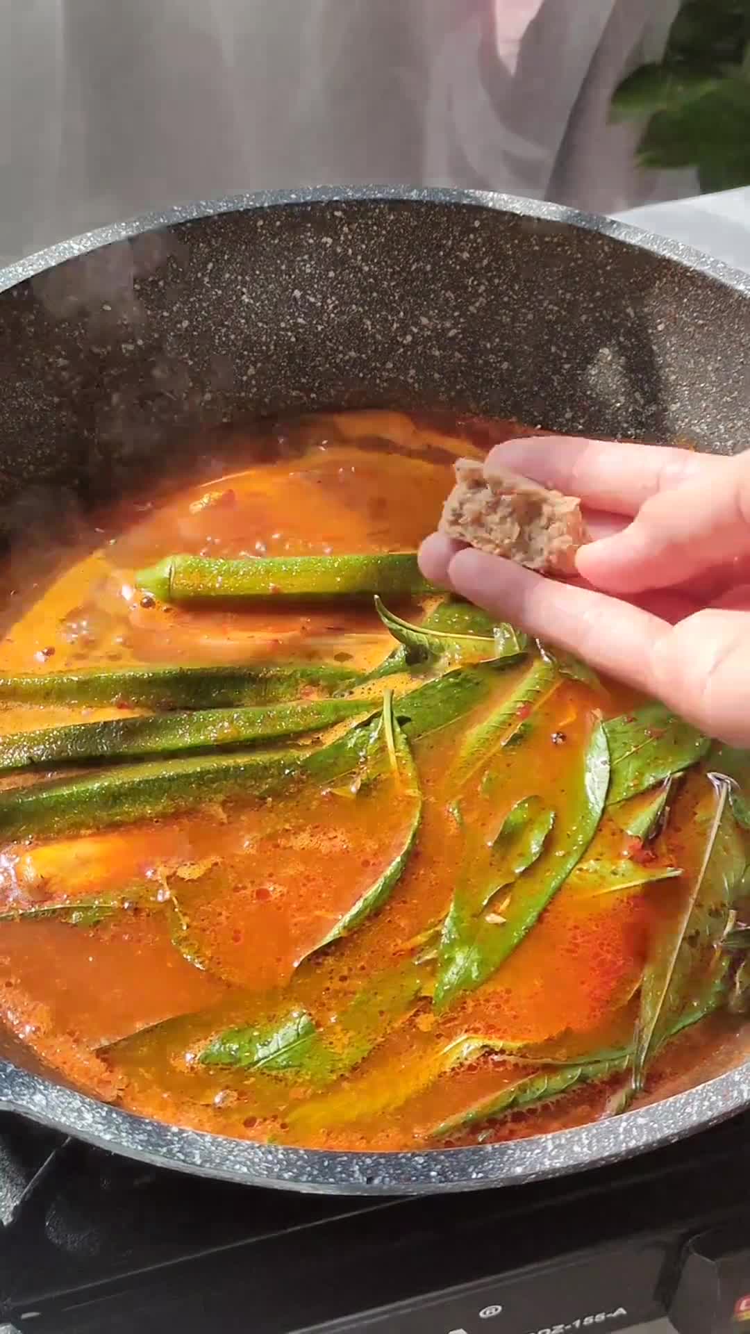Gambar langkah 5 resipi Asam Pedas Ikan Sardin.