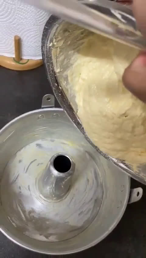 Gambar langkah 7 resipi Tapai butter cake / permented cassava butter cake.