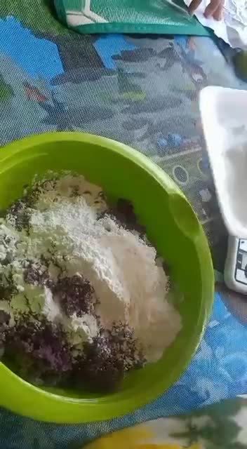 Foto langkah ke 7 dari resep Talam Ubi Ungu Ceria.
