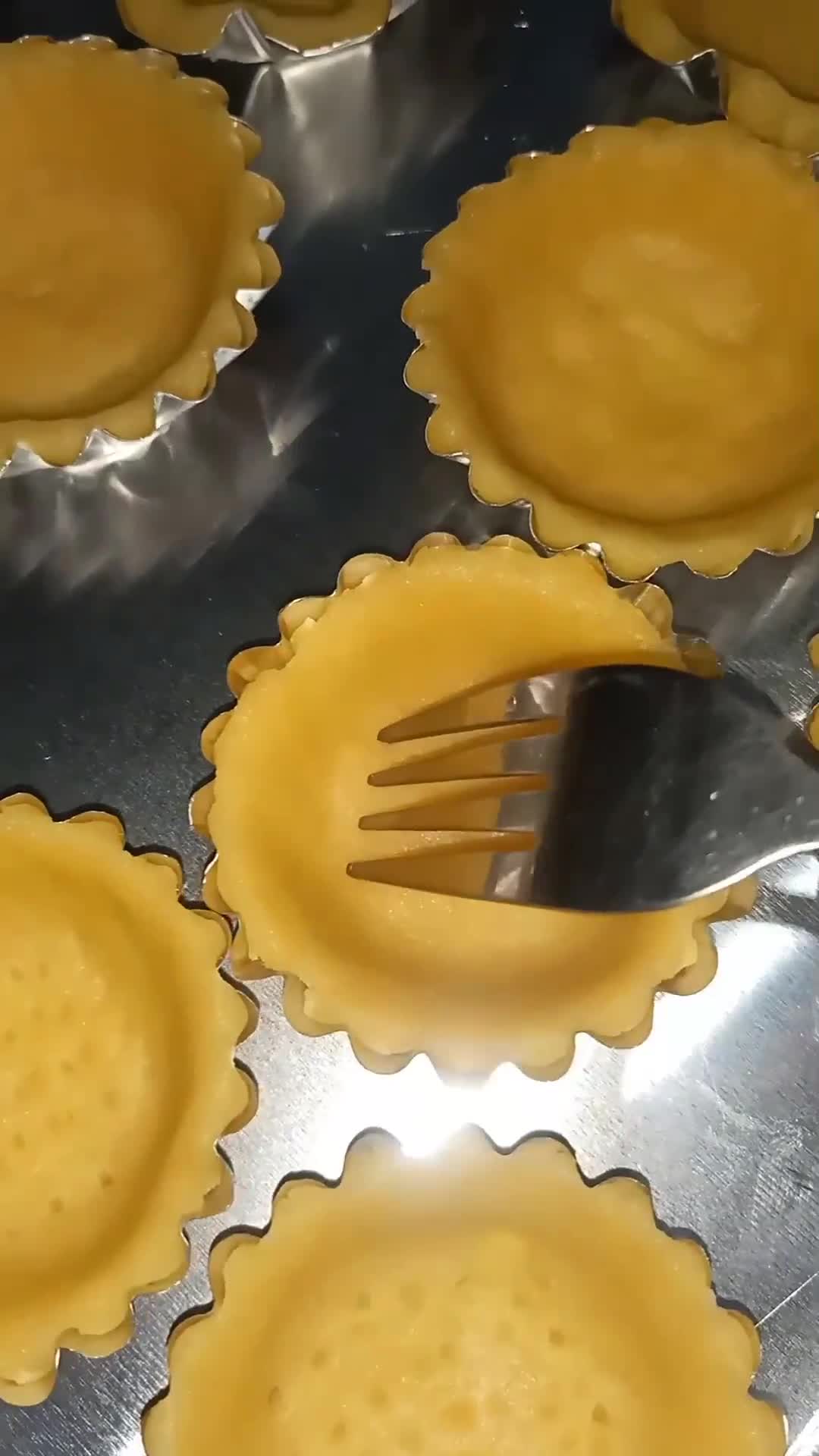 Foto langkah ke 3 dari resep Pumkin Milk Pie.