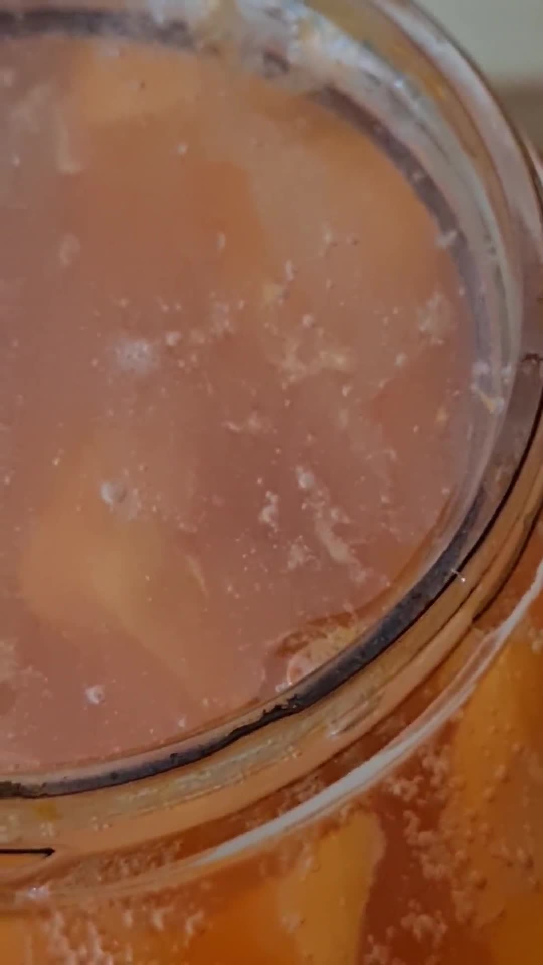 Foto del paso 9 de la receta: Fermentado de zanahorias 🥕 Conserva saludable de palitos de zanahoria, llena de probióticos 🦠 🦠