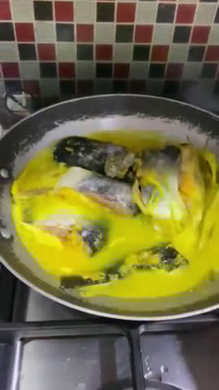 Foto langkah ke 3 dari resep Ikan Patin Bumbu Kuning.