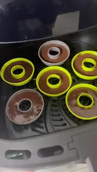 Foto del passaggio 2 della ricetta Ciambelline Fit alle Banane