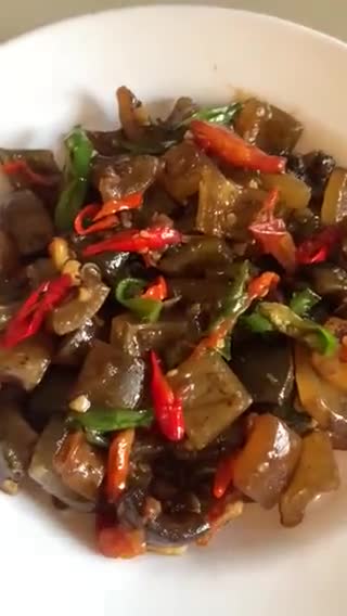 Foto langkah ke 3 dari resep Oseng Pedas Kulit Sapi.