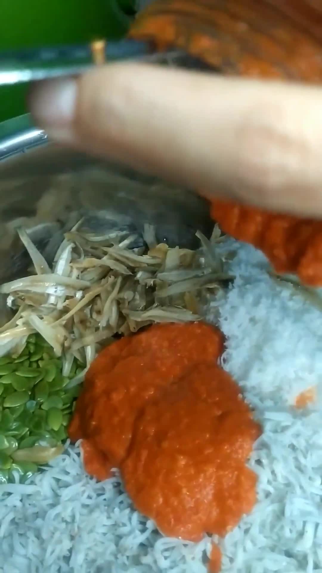 Foto langkah ke 5 dari resep Botok Lamtoro Ikan Teri.