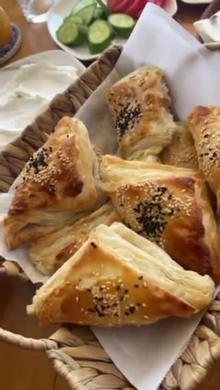 صورة لخطوة 3 من وصفة خبز البوريكس والكروسان الجاهزه