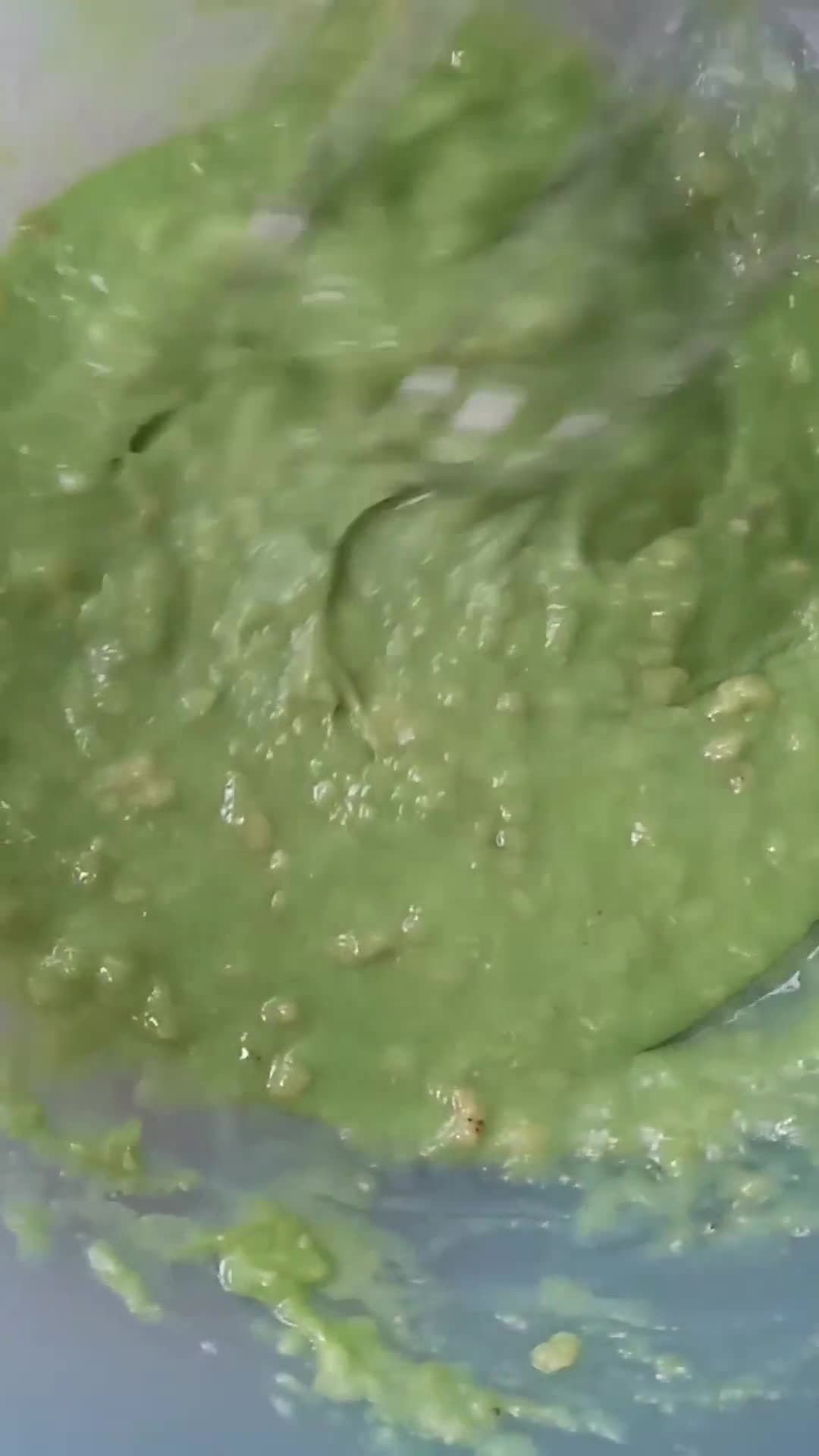 Foto langkah ke 4 dari resep Bolu Kukus Pisang Pandan 1 Telur.