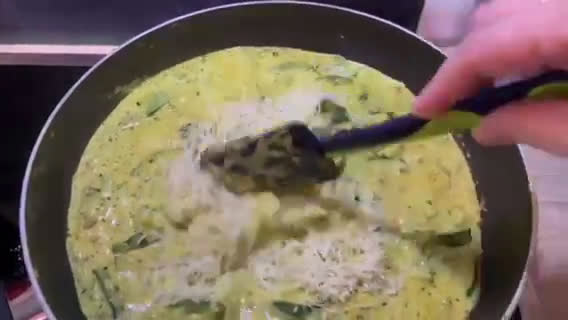 Szaftos, ízes cukkinis-húsos spagetti 🍝 recept fázis 5 fotója