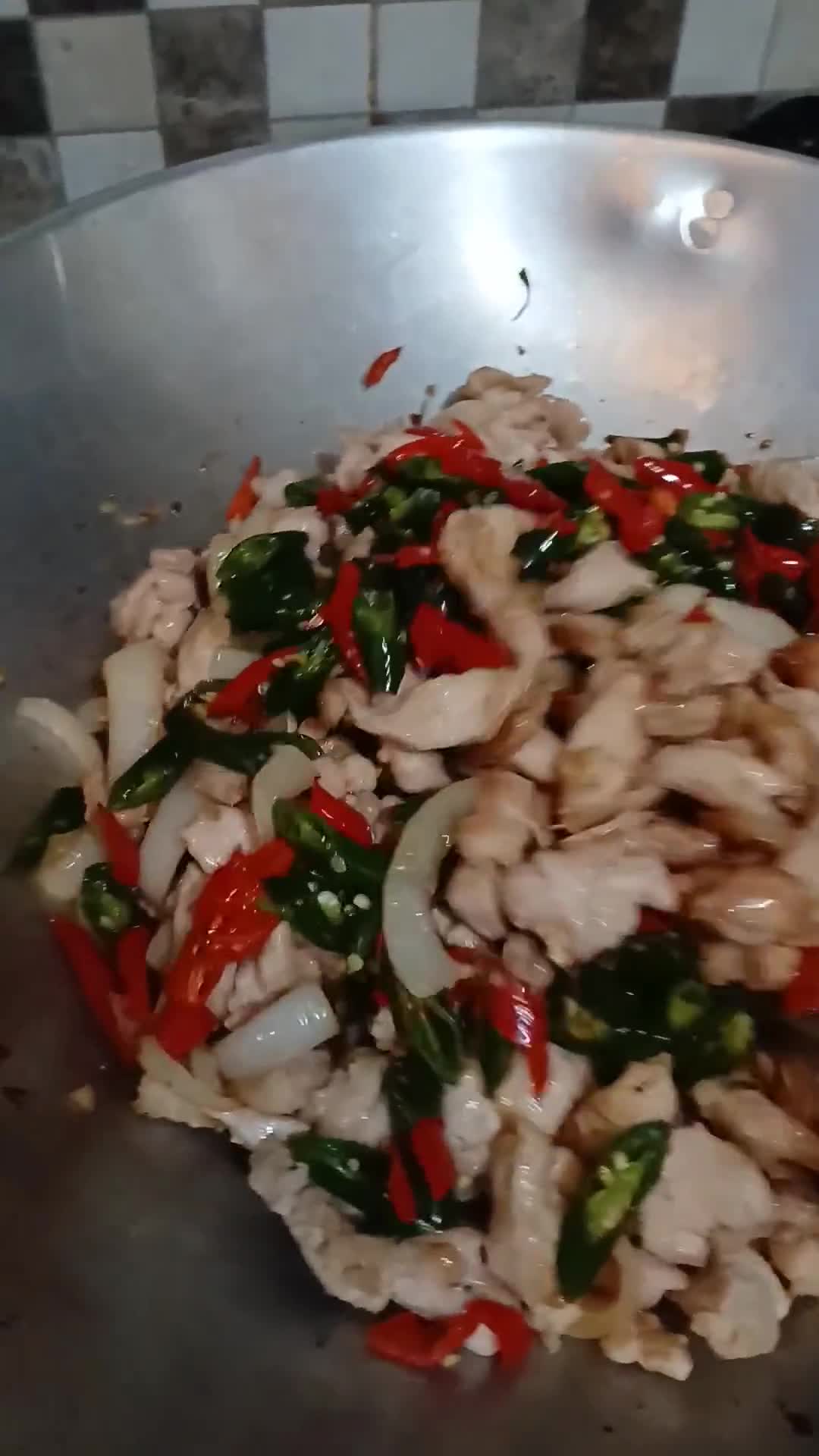 Foto langkah ke 4 dari resep Ayam lada hitam ekonomis.