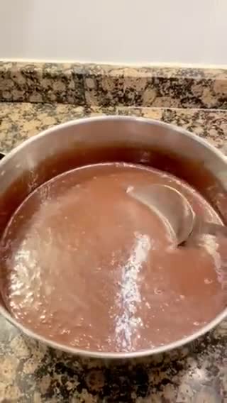 Foto del paso 3 de la receta: Pastel de zanahoria, con brigadeiro de chocolate
