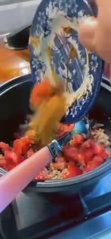 صورة لخطوة 2 من وصفة حمسة لُب الكوسه باللحم المفروم