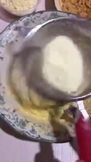 Foto langkah ke 3 dari resep Cornflakes Cheese Cookies.