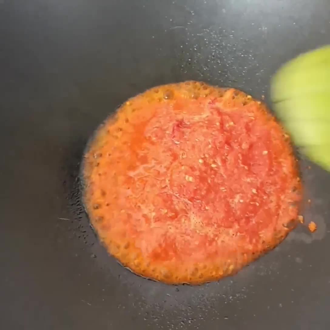 Foto langkah ke 2 dari resep Terong Balado Kacang.