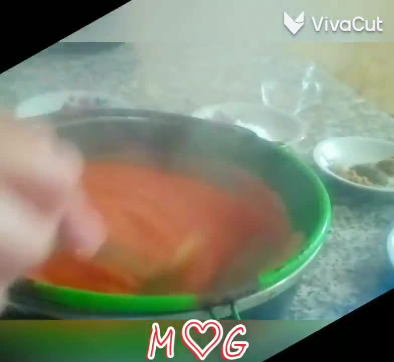 صورة لخطوة 2 من وصفة الكاتشب البسيط بالمنزل 👌😉