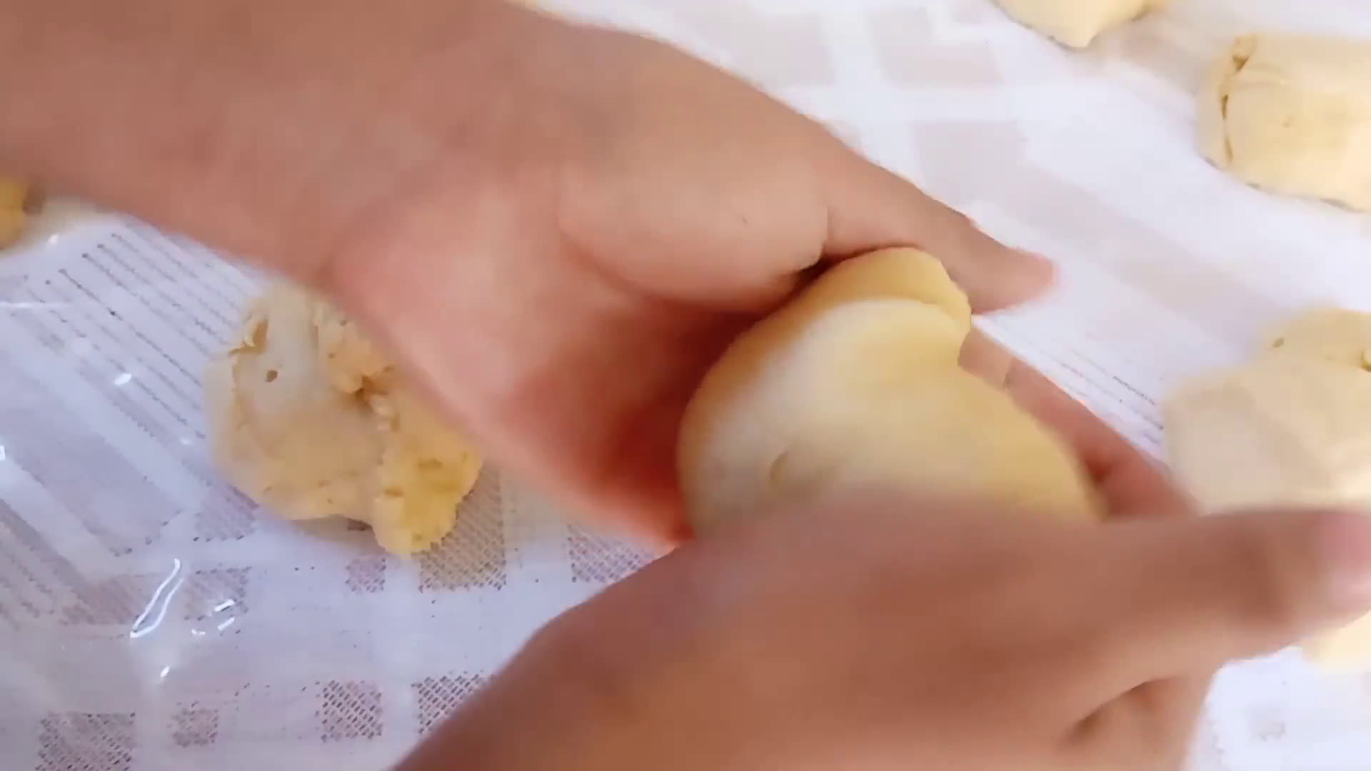 Foto del paso 9 de la receta: Pan de muerto tradicional