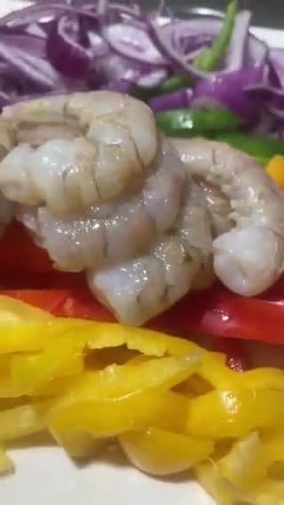 Foto del paso 2 de la receta: Fajitas de Camarón 🍤