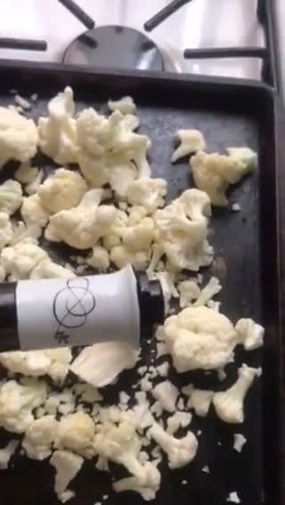 Foto del paso 2 de la receta: Sopa de coliflor rostizada