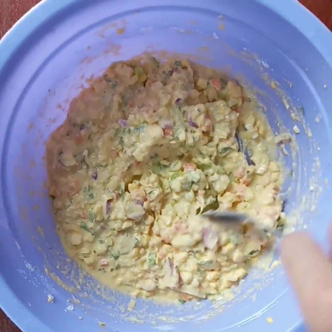 Foto langkah ke 3 dari resep Bakwan Jagung Wortel.