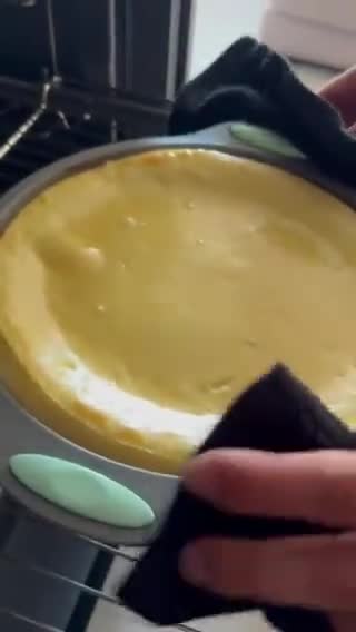Foto del paso 1 de la receta: Tarta de queso (derretida por dentro) BUENÍSIMA