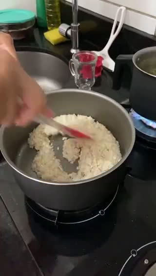 Foto do passo 4 de Risoto de queijo