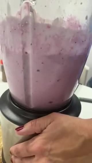 Foto del paso 1 de la receta: Helados de yogur, frambuesa y arándanos