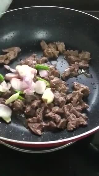 Gambar langkah 2 resipi Tumis Midin Rusa.