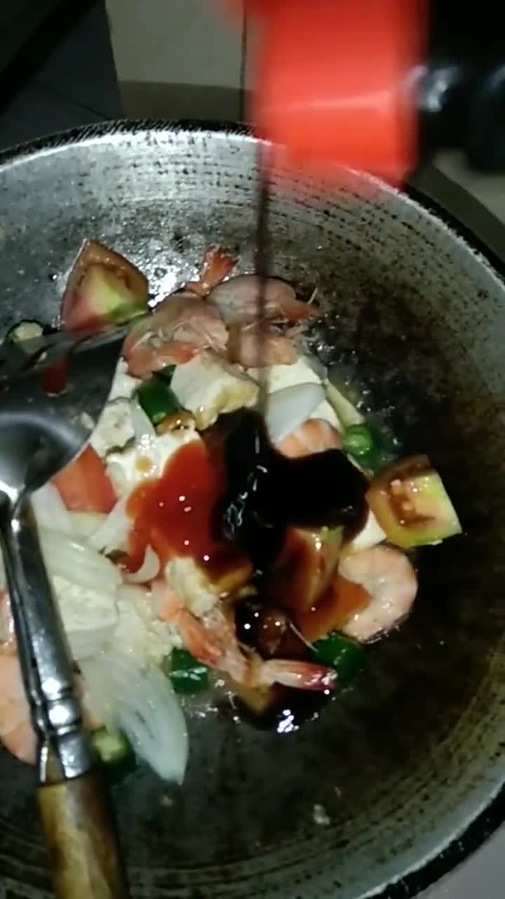 Foto langkah ke 5 dari resep Tumis Tahu Udang Saos Tiram.