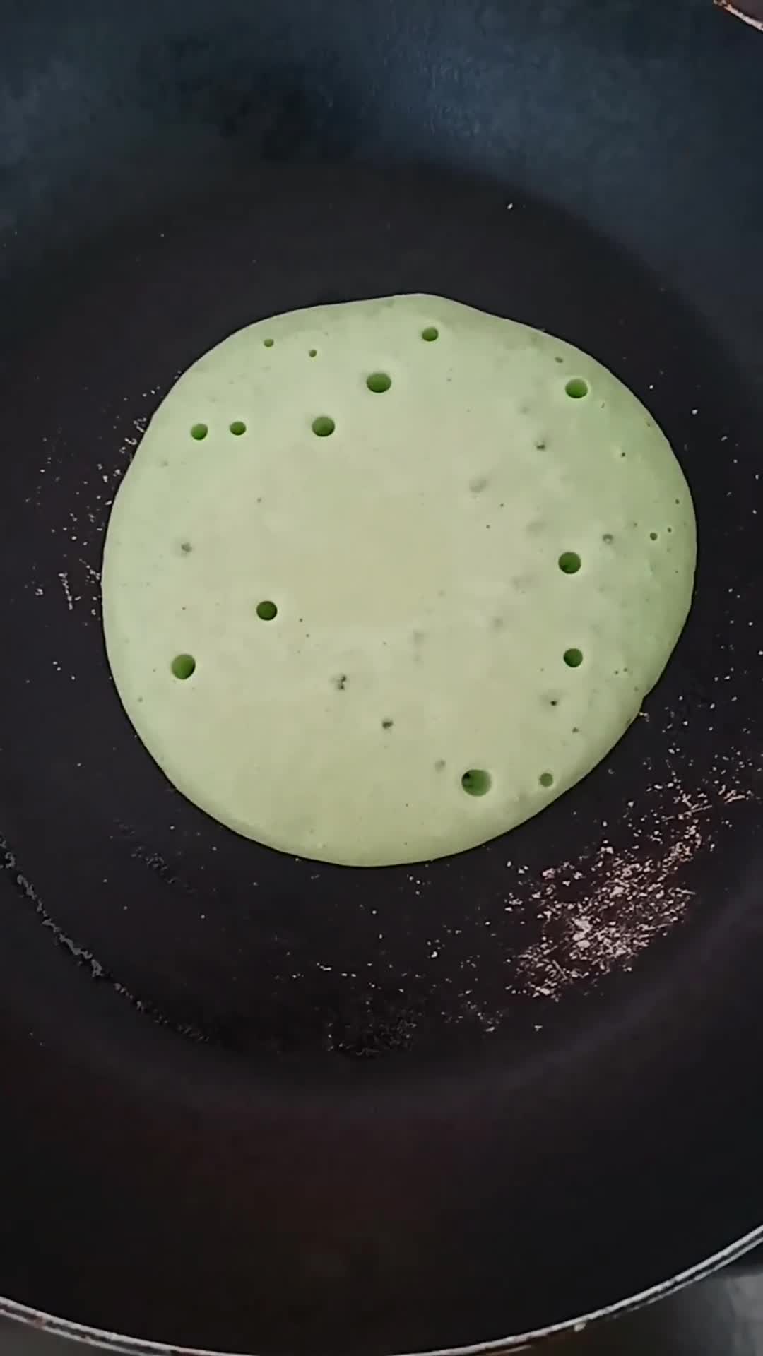 Foto langkah ke 7 dari resep Klepon Pancake Pandan.